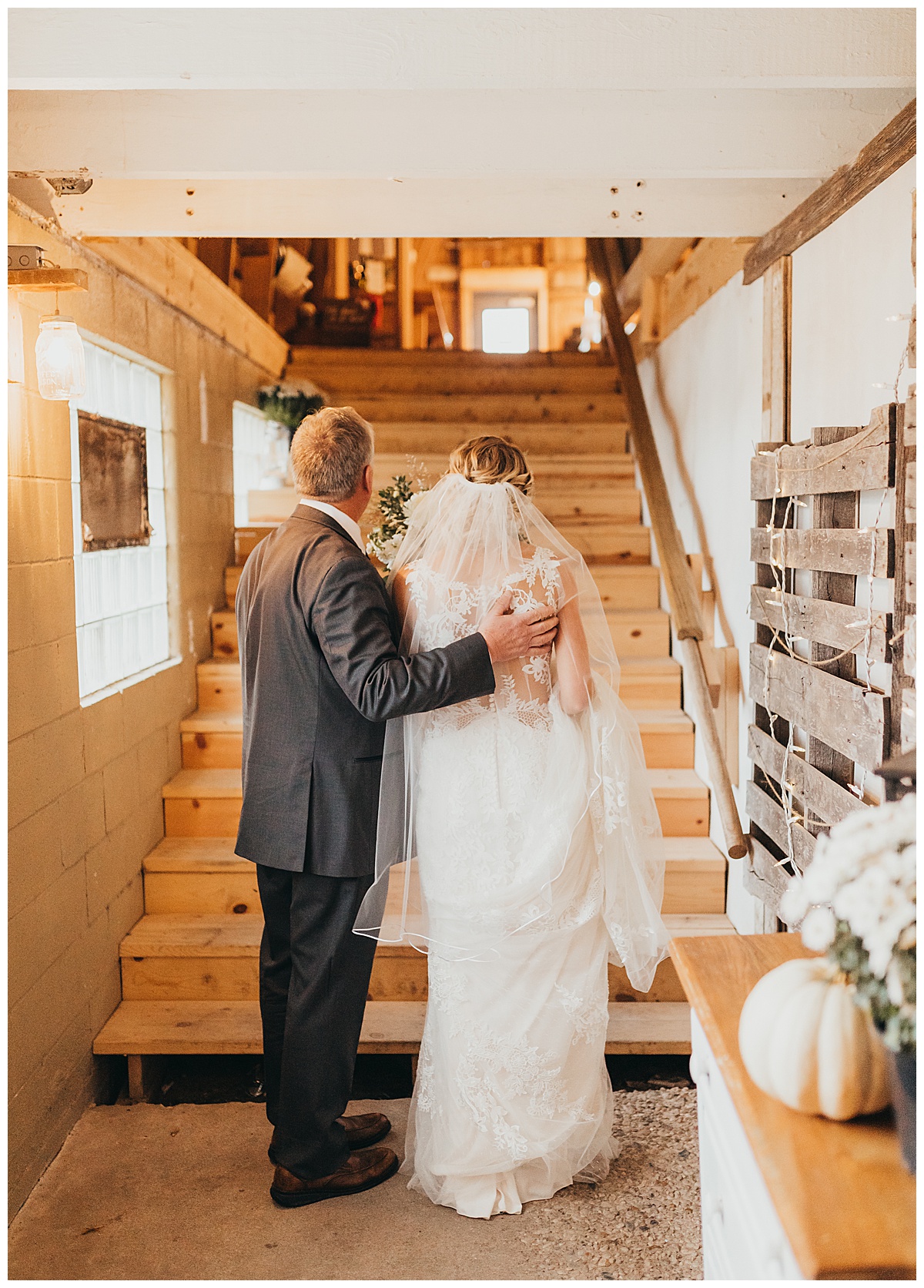 Wedding ceremony photography at Poplar Creek Barn in Oshkosh, Wisconsin