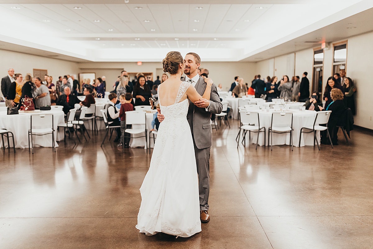 The Ozaukee Pavilion wedding reception first dance
